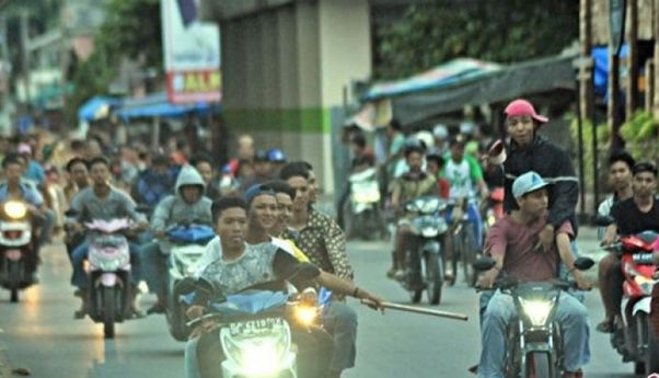 Warga Makassar Diteror Geng Motor Bawa Parang dan Panah, Polisi Langsung Gerak Cepat