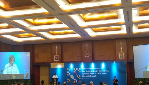 Menteri Keuangan Sri Mulyani Terima Tantangan Keterbukaan Informasi