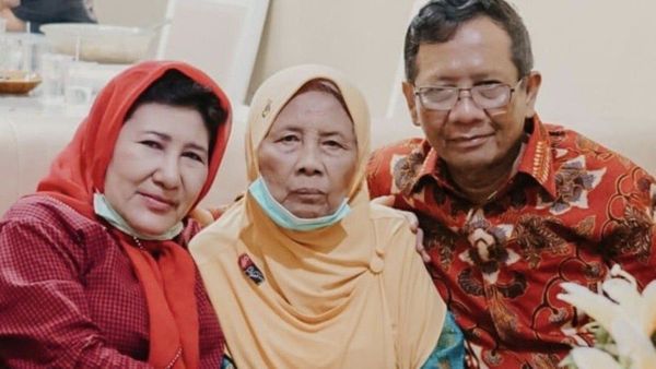 Kondisi Ibu Mahfud MD setelah Rumahnya Diancam Dibakar Pendukung Habib Rizieq