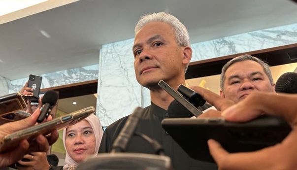 Ganjar Ingatkan Anak Muda Tak Tergoda Pinjol, Sarankan Gunakan HP untuk Cari Penghasilan Tambahan