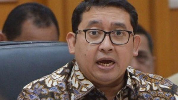 Fadli Zon Ditegur Usai Sindir Jokowi Kapan ke Sintang, Fahri Hamzah Colek Anies
