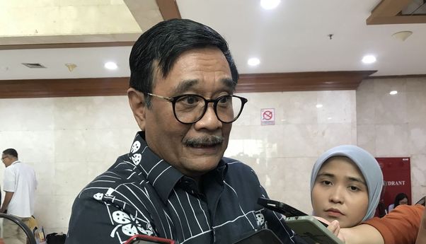 Jokowi Tak Jadi Berkantor di IKN Bulan Ini, Djarot PDIP: Jangan Terlalu Pede, Semula Siap Ternyata Belum