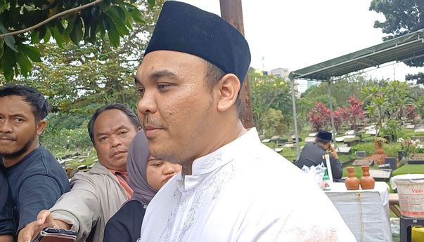 Putra Sulung Kenang Kebiasaan Baik Mat Solar Saat Ramadan, Tak Ambil Job demi Khatam Qur’an