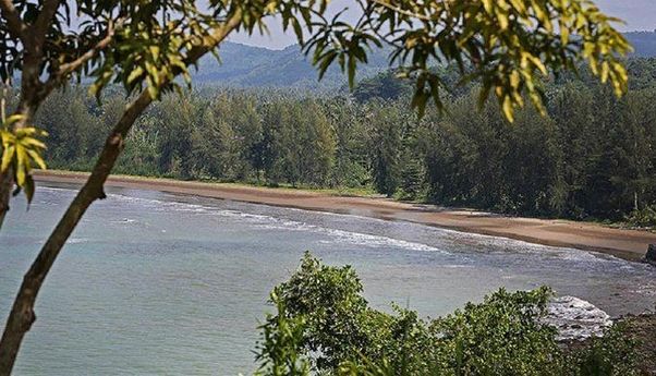 Mengulik Sejarah dan Keindahan Pantai Laowomaru di Fodo, Gunungsitoli