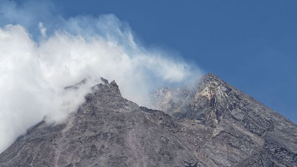 Terbaru! Morfologi Kubah Gunung Merapi Berubah, Aktivitas Kegempaan Meningkat