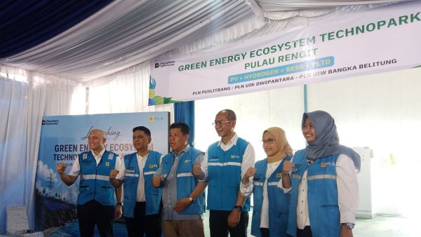 Mantep! PLN Resmikan Green Energy Ecosystem Technopark (GEET) Pulau Rengit untuk Listrik Hijau 24 Jam