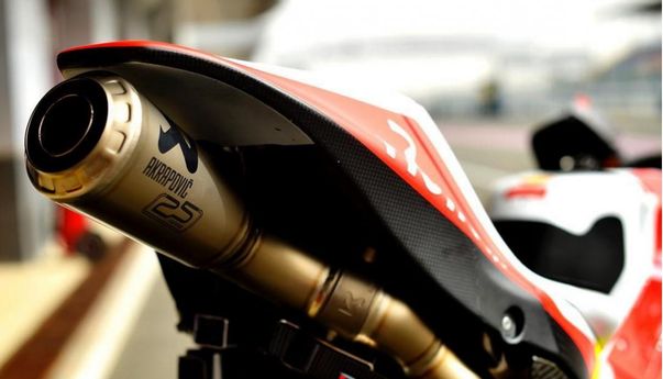 Dipakai di Balap MotoGP, Ini Kelebihan Knalpot Akrapovic