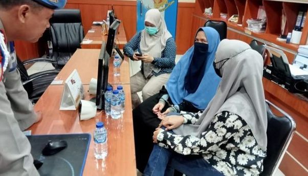 Pendalaman Kasus Wanita Berpistol Terobos Istana Kepresidenan:Guru Siti Elina Ikut Jadi Tersangka!