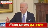 Wartawan dan Presiden Biden Debat Keras Tentang Orang yang Telah Divaksin Wajib Masker
