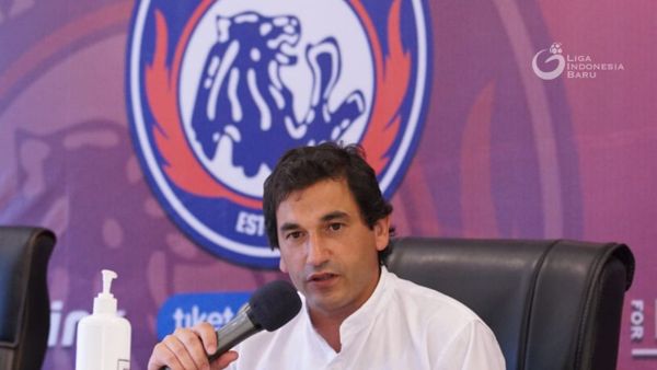 Berhasil Tumbangkan Persija dengan 10 Pemain, Pelatih Arema FC Apresiasi Anak Asuhnya