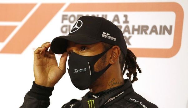 Juara Dunia F1 Lewis Hamilton Positif Terpapar Covid-19, Absen di GP Sakhir