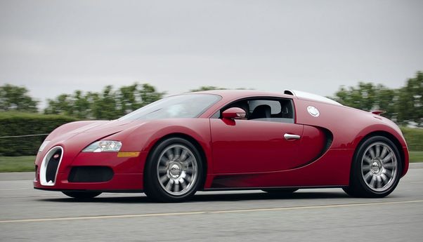 Mobil Bugatti Memang Diciptakan Tidak Biasa