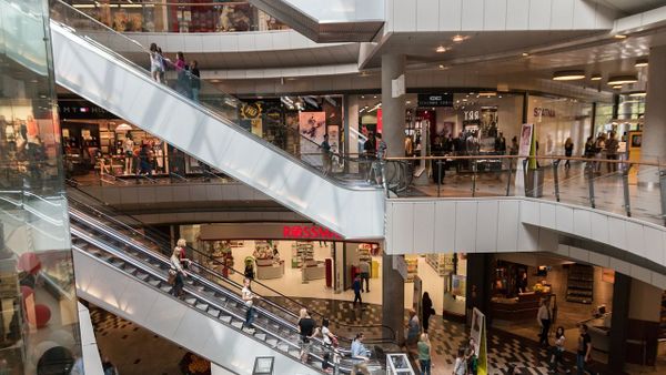 Mall Mulai Besok Tutup Jam 8 Malam, Airlangga Hartarto: Menguatkan PPKM Mikro