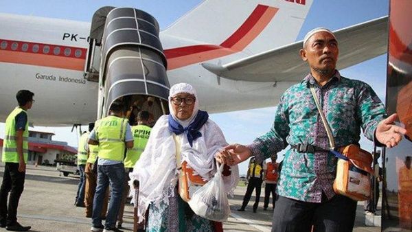 Jemaah Haji Tertua Embarkasi Lombok Berusia 102 Tahun, Termuda 18 Tahun