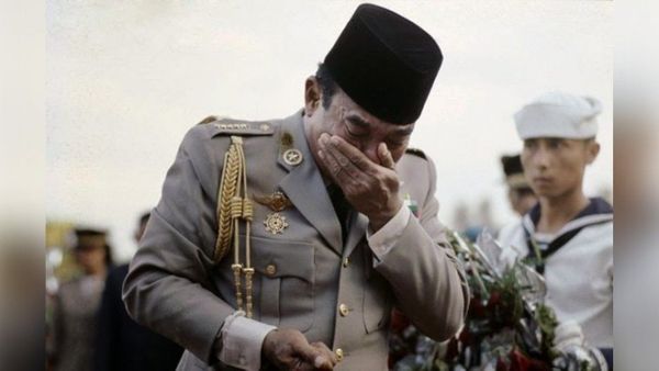 Kisah Soekarno yang Menangis karena Terpaksa Setujui Hukuman Mati Pemberontak Kartosoewirjo