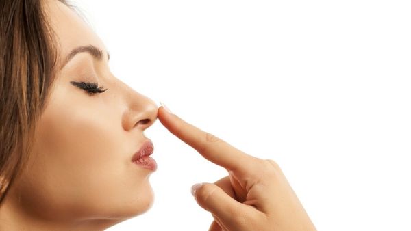 Cara Memancungkan Hidung Pesek Secara Alami