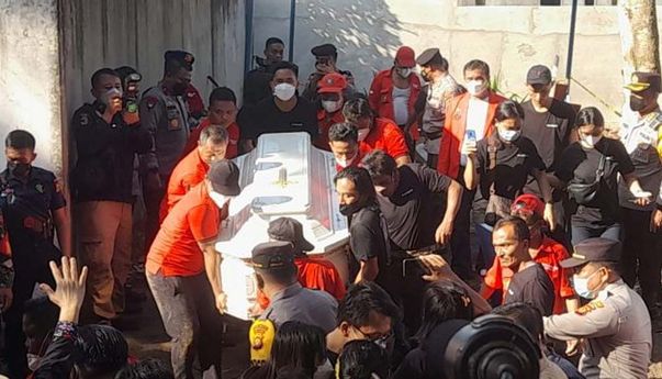 Tragis! Hasil Autopsi Ulang Brigadir Joshua Terbongkar: Leher Ditembak Tembus ke Bibir, Otak Dipindah ke Perut