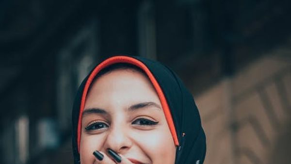 Yuk, Intip Cara Menghilangkan Belang di Wajah, Buat Kamu Perempuan Berhijab