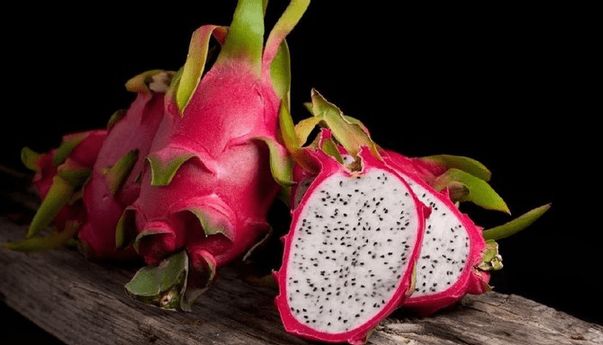 Kaya Khasiat, Menilik Kandungan Vitamin dan Mineral Buah Naga