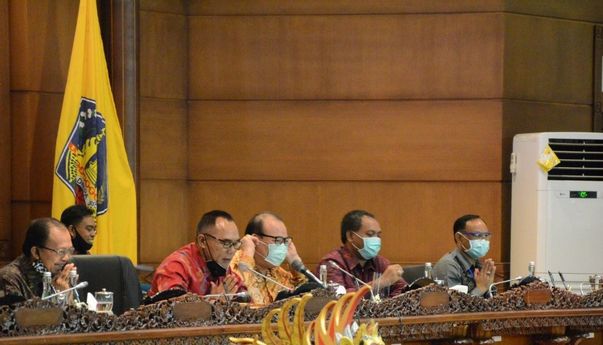 PLTU Celukan Bawang Bali dan Cita-cita Gubernur Bali Wayan Koster