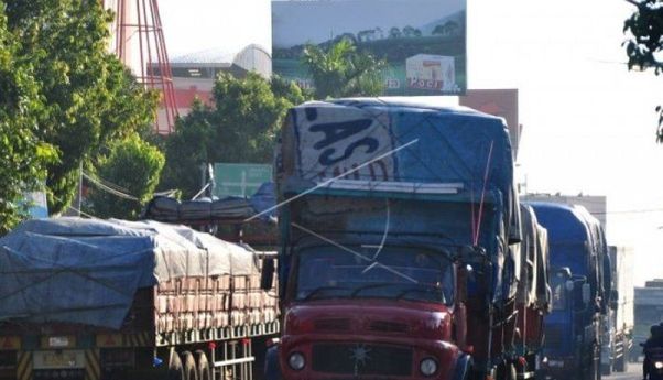 Akhir Tahun Kemenhub Berlakukan Pembatasan Operasional bagi Mobil Barang, Catat Jadwalnya