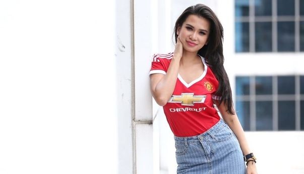Tak Lagi Gandeng Pria Bule, Maria Vania Buka Lowongan untuk Pria Single