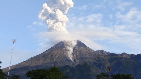 Berita Jateng: Gara-gara Lalu Lalang Truk, 3 Jalur Evakuasi Merapi Rusak