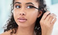 Pemula di Dunia Kosmetik? Ini Daftar Make up yang Harus Dimiliki Wanita