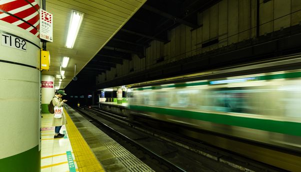 Ngeri! Penusuk di Kereta Tokyo Senang Lihat Wajah Panik Penumpang: Tak Ada yang Mati, Sangat Disayangkan