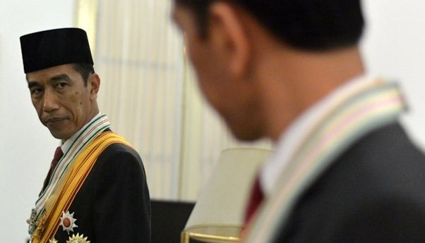 Jokowi Tulis ‘Lamun Sira Sekti, Aja Mateni’, Belajar dari Pak Harto?