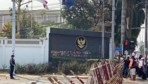KBRI Yangon Digeruduk Demonstran, Jubir Kemenlu Bantah Indonesia Dukung Pemilu Baru Myanmar