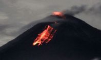 Semeru Kembali "Batuk" dan Semburkan Awan Panas dengan Jarak Luncur 4,5 Kilometer, Warga Diminta Waspada