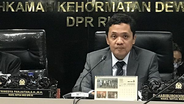 Butuh Sosok Baru, Habiburokhman Dorong Golkar Usung Ridwan Kamil di DKI meski Elektabilitas Merosot