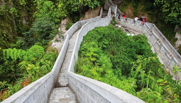 Keindahan dan Rute Janjang Saribu Desa Bukit Apit Puhun di Ngarai Sianok