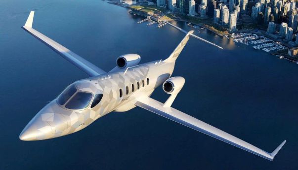 Pesawat Jet Honda Mampu Mengudara dari New York ke Los Angeles Non-stop