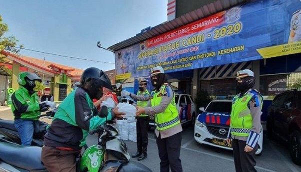 “Give Away” Razia Polisi di Semarang, Mau? Tapi Ada Syaratnya