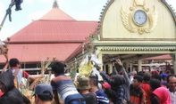 Tradisi Lebaran di Tanah Jawa: Dari Grebeg Syawal hingga Festival Ketupat
