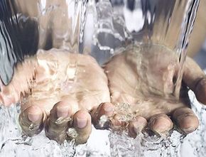 Cuci Tangan dengan Air Mengalir, Bahkan Tanpa Sabun, Lebih Efektif dari Disinfektan
