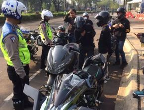 Tak Pakai Plat Nomor, Konvoi Moge di Tangerang Tetap Kena Tilang