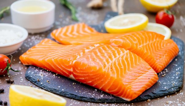 Inilah Manfaat Ikan Salmon untuk Bayi Masuk Usia 6 Bulan