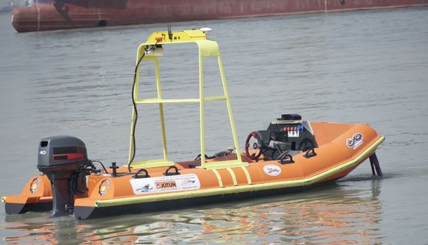 Bisa Dikendalikan Jarak Jauh, Kapal Pintar I-Boat Buatan ITS Mampu Terjang Badai