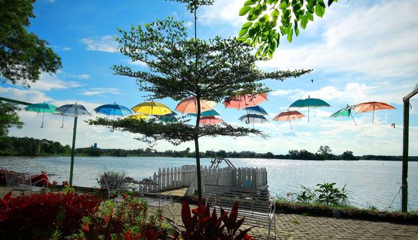 Keindahan dan Ketenangan Danau Siombak di Paya Pasir, Kota Medan