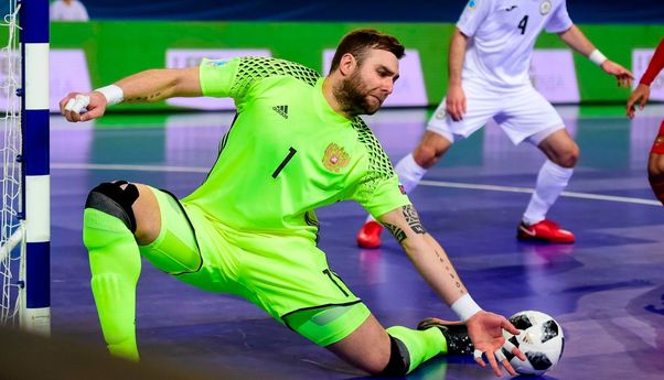 Aksesoris Olahraga Untuk Kiper Futsal yang Wajib Digunakan Saat Bermain