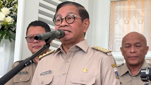 Pramono ke ASN yang Ogah Naik Transportasi Umum: Jangan Berharap Naik Jabatan