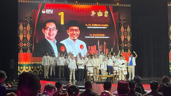 Ridwan Kamil Janji Gratiskan Sekolah Negeri-Swasta dari SD-SLTA jika Menang Pilkada Jakarta