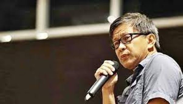 Rocky Gerung Tegas: Pengeyokan Ade Armando Bukan Kriminal, yang Digebukin Itu Tubuh Buzzer