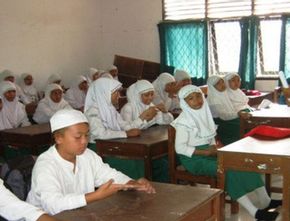 Kabar Baik untuk Guru PAI Non-ASN: Tunjangan Profesi Naik Jadi Rp2 Juta per Bulan