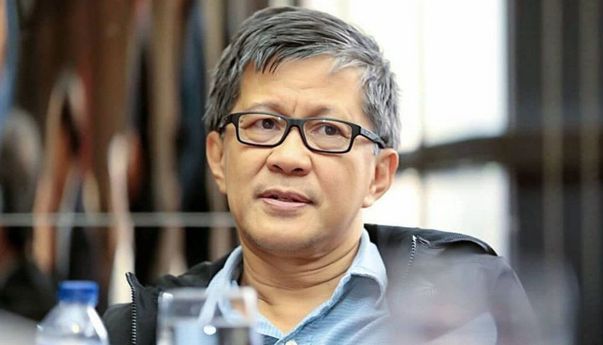 Rocky Gerung Tuding Tokoh Intelektual dan Pakar Hukum Disewa Langgengkan 3 Periode: Mulai Bikin Opini yang Masuk Akal