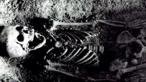 Arkeolog Pecahkan Misteri Gadis yang Dikubur dengan Burung Kutilang di Mulutnya