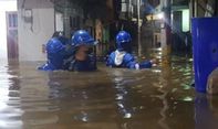 Jakarta Banjir Lagi, Warga: Nggak Mau Mengungsi Takut Covid-19